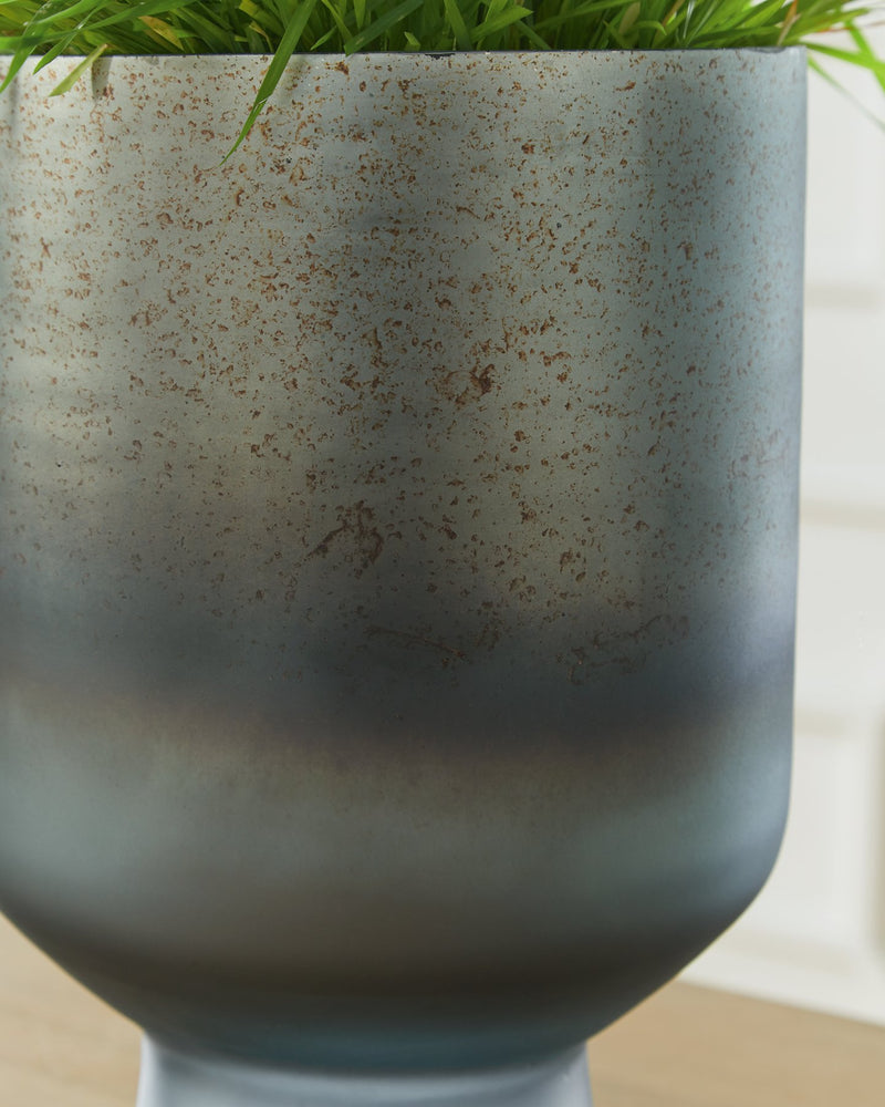 Pennmore Vase - Sanctuary Home Furnishings (CA)*