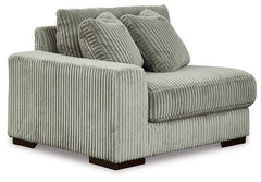 Lindyn Sectional Sofa - Sanctuary Home Furnishings (CA)*