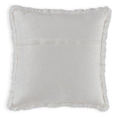 Gariland Pillow (Set of 4)