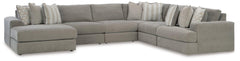 Avaliyah Sectional with Chaise