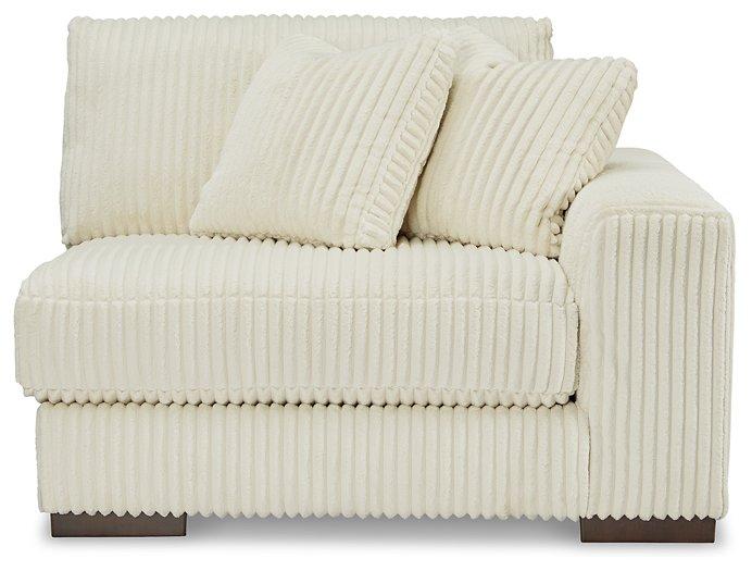 Lindyn Sectional with Chaise - Sanctuary Home Furnishings (CA)*