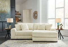 Lindyn Sectional with Chaise - Sanctuary Home Furnishings (CA)*