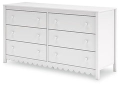 Hallityn Dresser