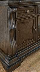 Maylee Dining Room Set - Sanctuary Home Furnishings (CA)*