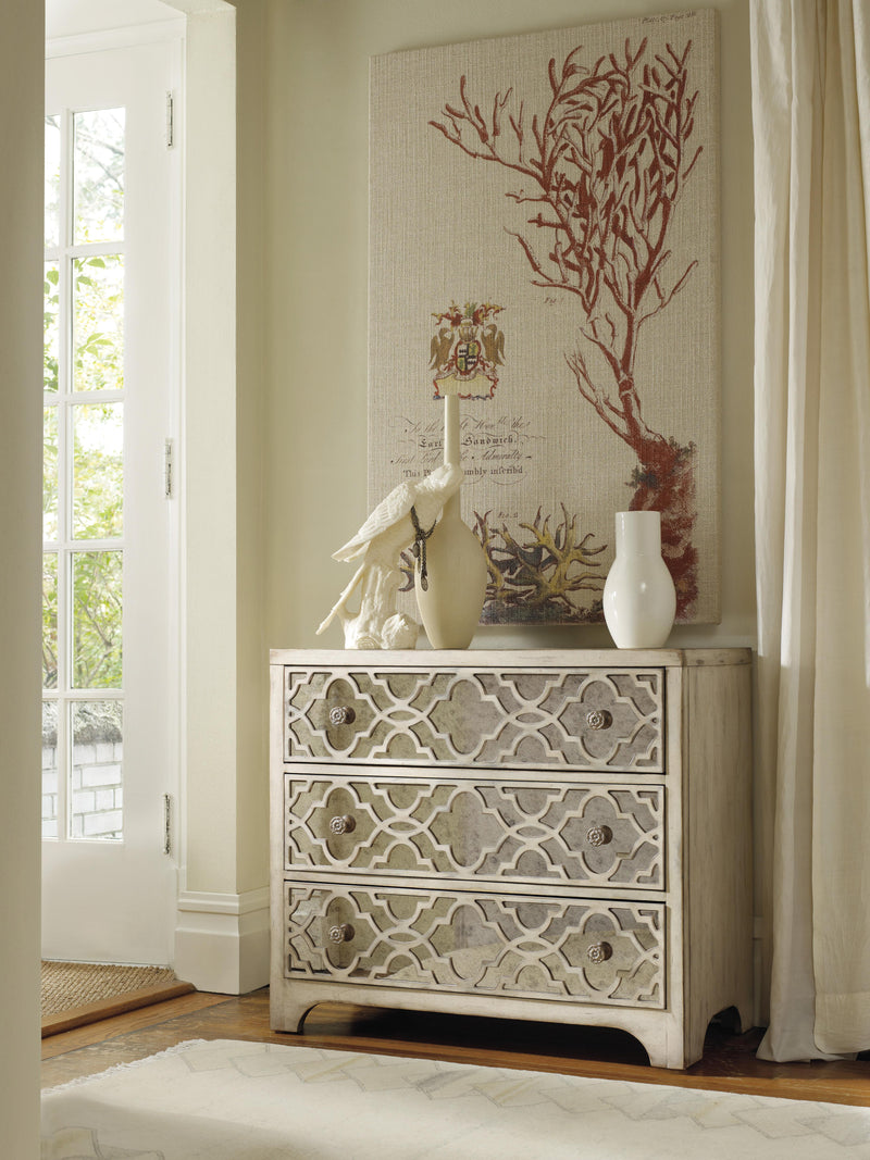 Sanctuary Fretwork Chest-Pearl Essence image