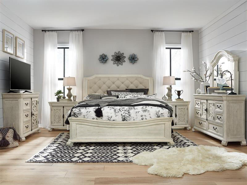 Magnussen Furniture Bronwyn King Sleigh Bed with Shaped Footboard in Alabaster