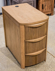 Camdill Chairside End Table - Sanctuary Home Furnishings (CA)*