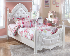 Exquisite Signature Design by Ashley Bed