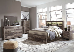 Derekson Benchcraft 5-Piece Bedroom Set with 4 Storage Drawers