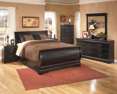 Huey Vineyard Signature Design 5-Piece Bedroom Set