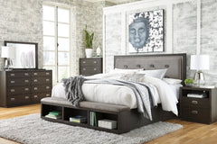 Hyndell Ashley 5-Piece Bedroom Set image