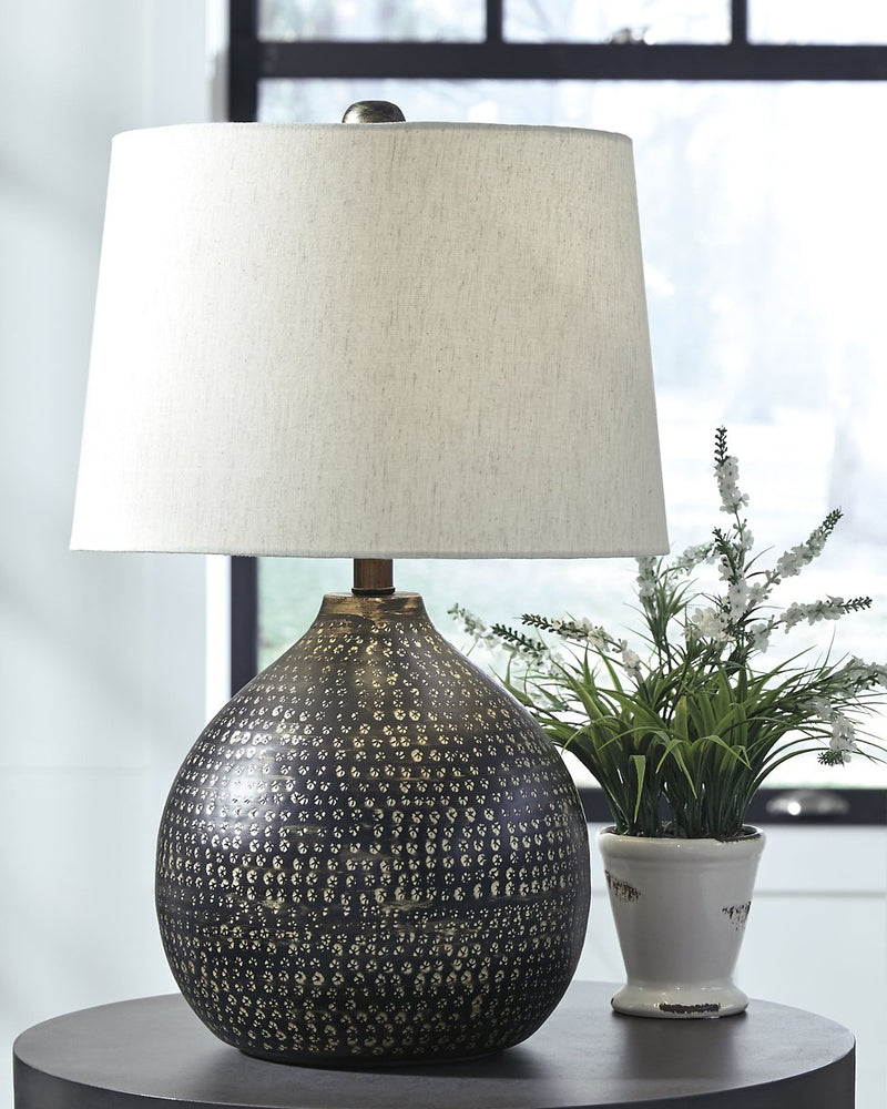 Maire Signature Design by Ashley Table Lamp image