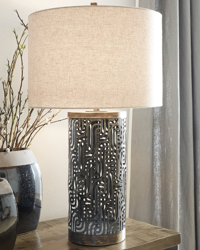 Dayo Signature Design by Ashley Table Lamp image