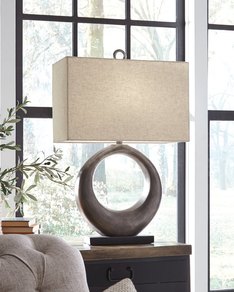 Saria Signature Design by Ashley Table Lamp image