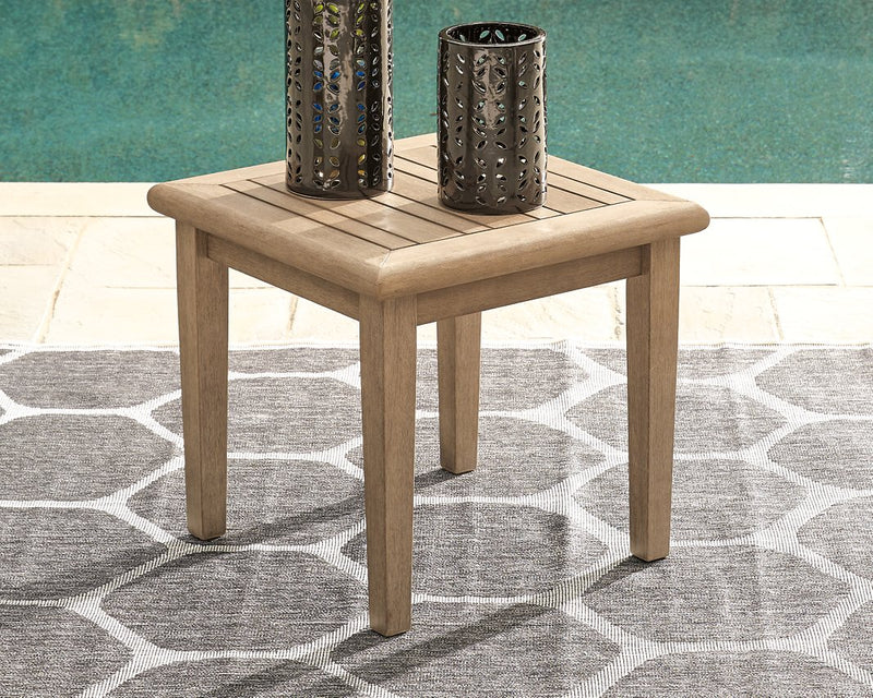 Gerianne Signature Design by Ashley Outdoor End Table image