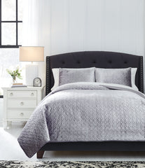 Maryam Signature Design by Ashley Coverlet Set Queen image