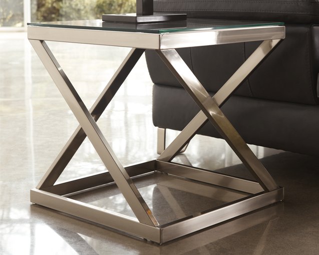 Coylin Signature Design by Ashley End Table image
