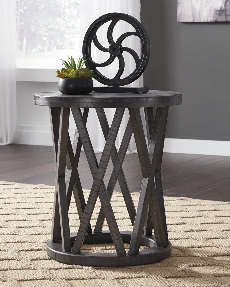 Sharzane Signature Design by Ashley End Table image